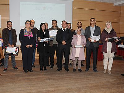 Remise des prix aux enseignants lauréats des compétitions des innovations pédagogiques numériques pour l’année académique 2016-2017 Remise des prix aux enseignants lauréats des compétitions des innovations pédagogiques numériques pour l'année académique 2016-2017