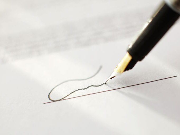 signature-124360764-5a2addd07bb2830037c9b944