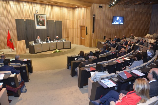 المجلس الأعلى للتربية والتكوين ينظم لقاء تواصليا حول مجلتي “المدرسة المغربية “
و” دفاتر التربية والتكوين” المجلس الأعلى للتربية والتكوين ينظم لقاء تواصليا حول مجلتي "المدرسة المغربية "
و" دفاتر التربية والتكوين"