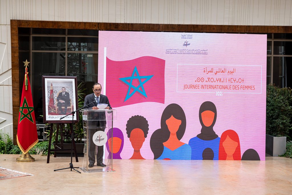 في اليوم العالمي للمرأة السيد الحبيب المالكي يؤكد أولوية الارتقاء بوضعية المرأة العاملة في قطاع التربية والتكوين